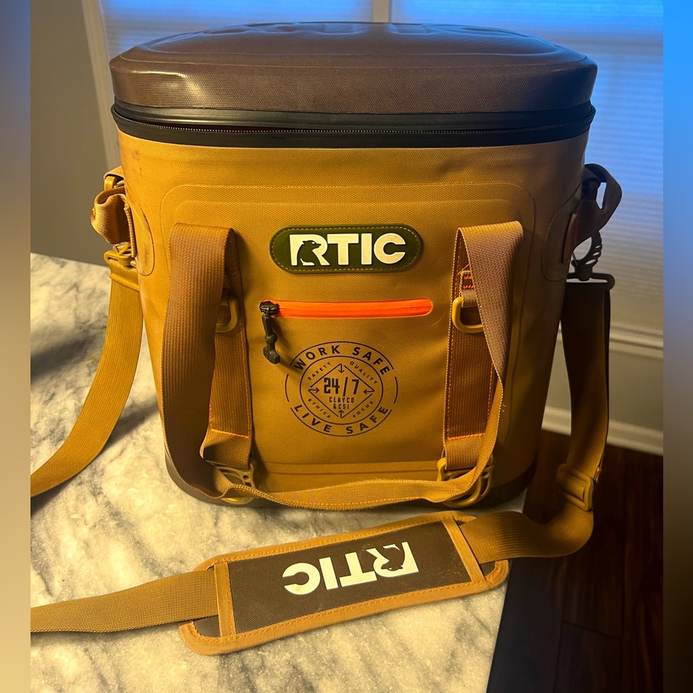 RTIC 20 Soft Sided Cooler